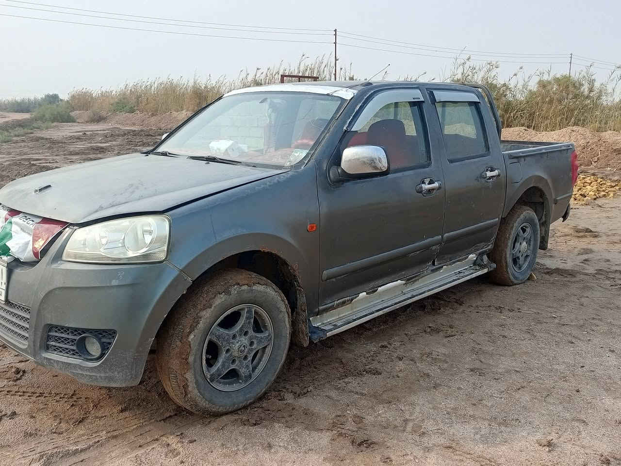 السلام أعليكم كريت وول للبيع موديل 2013مكفوله كير ومحرك واكسن وشاصي رقم بصره بسمي سنويه 2028 رقم صاحب السيارة ***********
