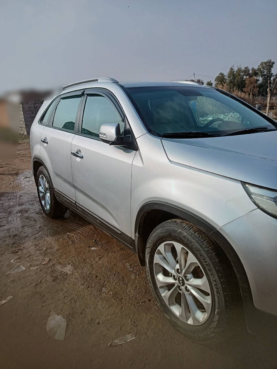 سورنتو  : 2014 وارد خليجي   فول مواصفات ما عده الفتحه الرقم انكليزي اربيل شرط تحويل 

4.  سلندر 

بصمه ابواب 

بصمه تشغيل 

حساسات امامي  خلفي 

مري شفط 

يدات نيكل 

بردات 

تحكمات 

7 راكب 

3قطع تبريد 

كشنات كهربائي 

بيها شبر صبغ بل جاملغ مشر عليه وطارف الجاملغ بارد مشر عليه فقط 

مكان السياره  : الموصل    : للاستفسار 

***********
***********
