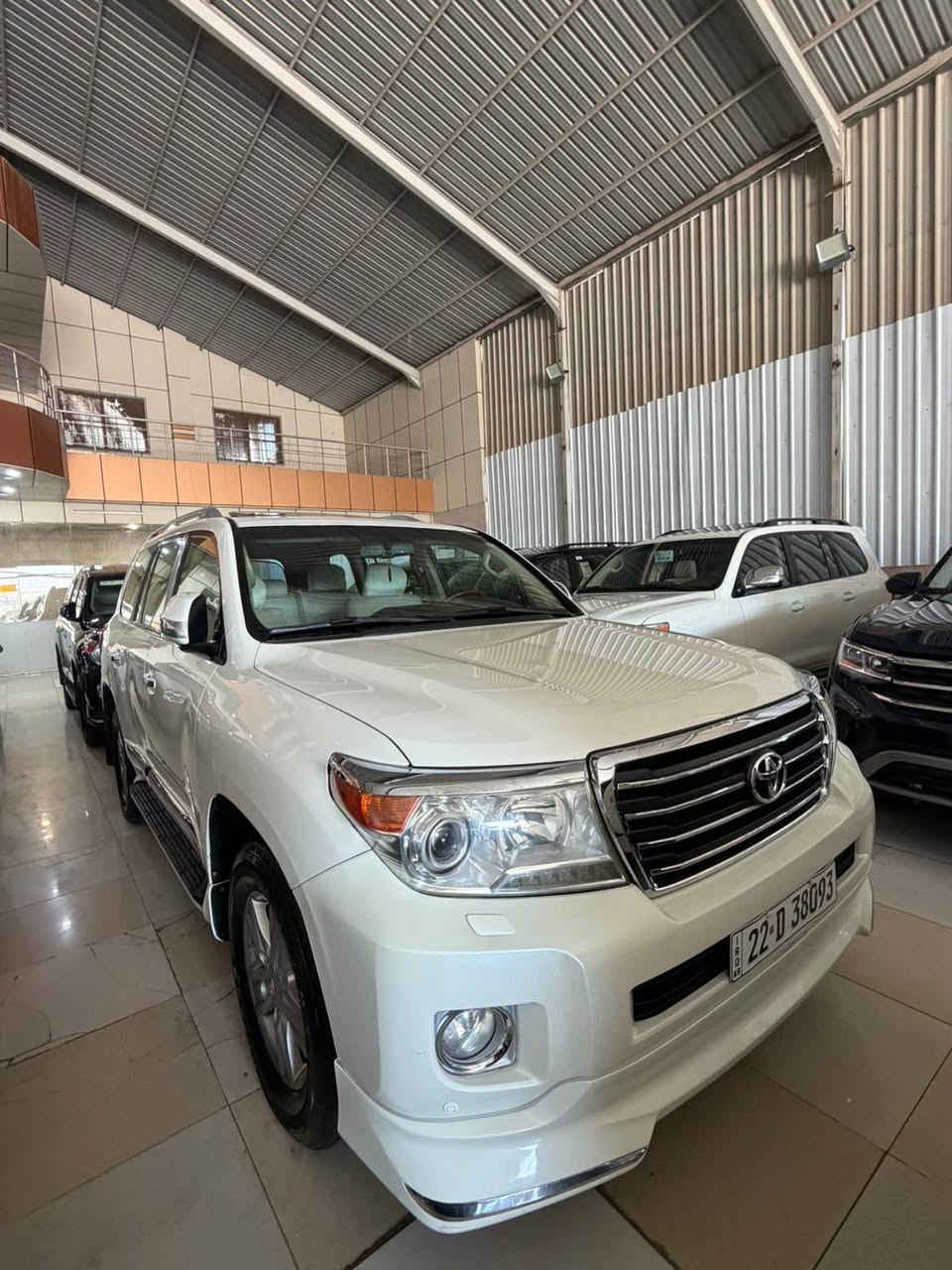 موديل 2013 G.X.R V.6 225000km ٢ شويني بجوكي تةحديلة شةريكة جيهان فوول مواسةفات كوشين كارةباي سةلاجة بةسمة مةركةزي ناو زةرد شةخال گيرو مةكينة بةشةرت رقم *********** أربيل, العراق
