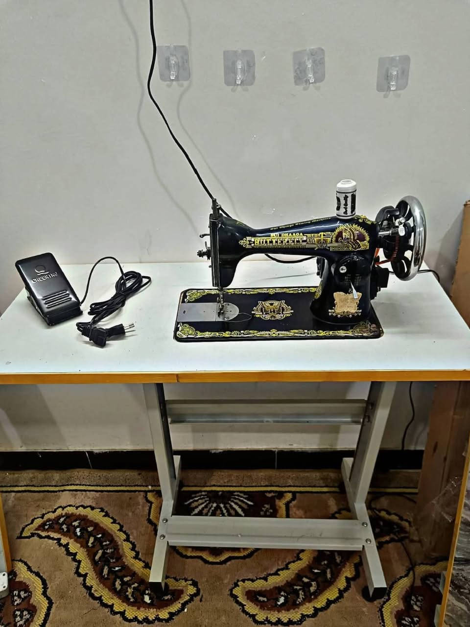 مكينة خياطة ام الفراشة اصلية  باب اول نضيف جدا خياطهه درجة أولى تخيط جميع أنواع الأقمشة كوباي فيزون........ الخ. 

السعر     : 85 ألف مع الميز 
              60 ألف بدون ميز

يوجد توصيل لكل المحافظات 

للاستفسار والحجز  خاص او واتساب 

***********

https://wa.me/9647762422906
