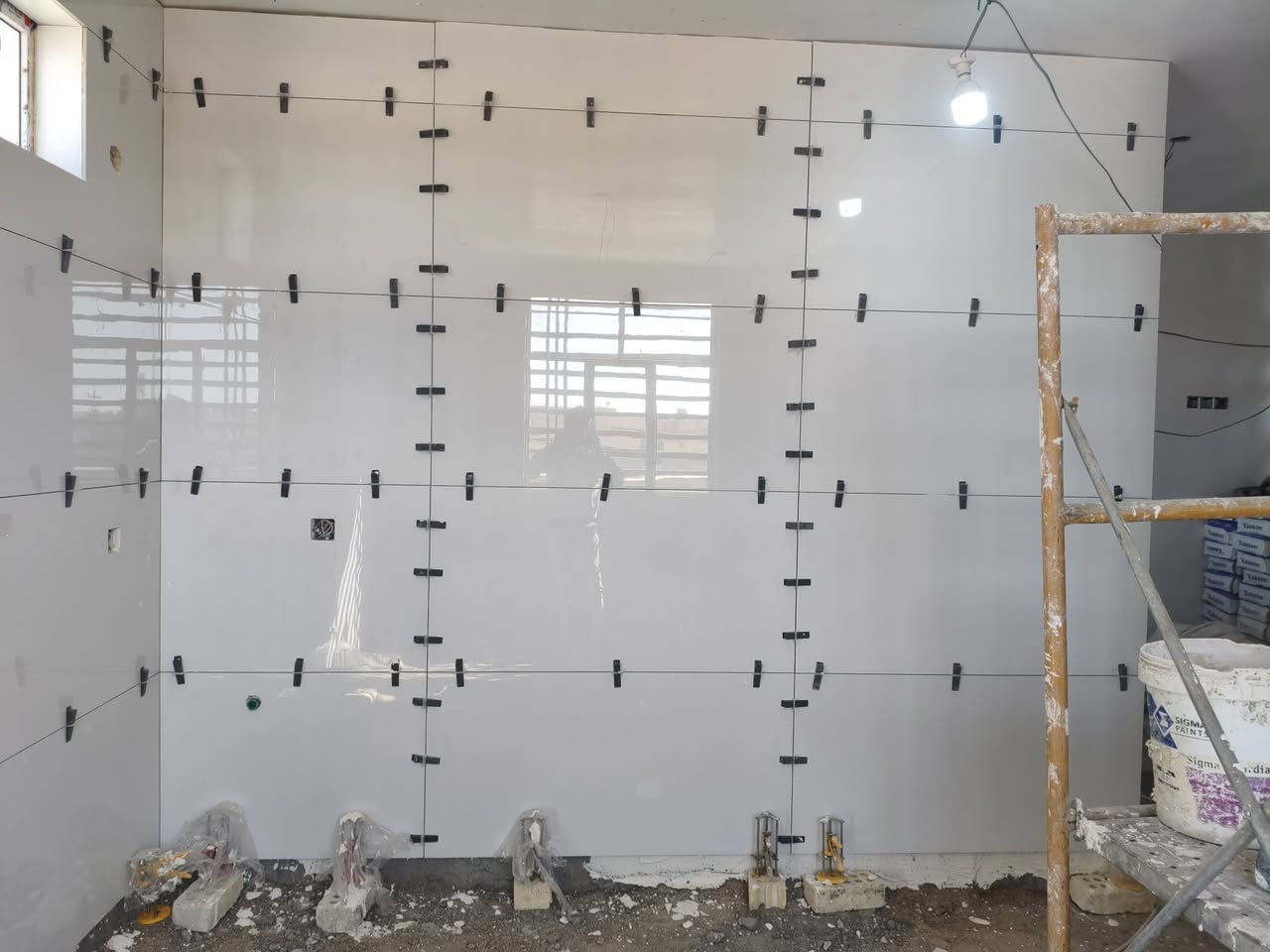 خلفه سيراميك ومرمي وبوسلين ولواجهات 
شغل هندسه تواصل الرقم
أحمد الحسناوي
***********
