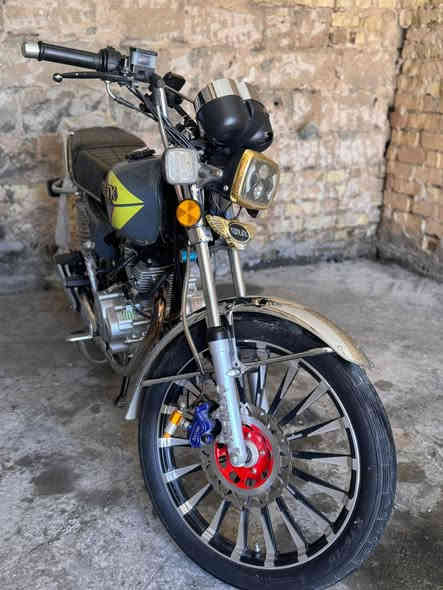 سلا معليكم من رخصه لادمن ايراني سولنك للبيع اوراق شركه مكفوله كفاله عامه مديل 2024شهر 8دراجه تلكه بيه نقص برغي متاخذه مكفوله كفاله عامه! السعر 750 وبيه مجال شي قليل متواجت واستاب اتصال هاتف مامتواجد ماسنجر رقمي ***********
