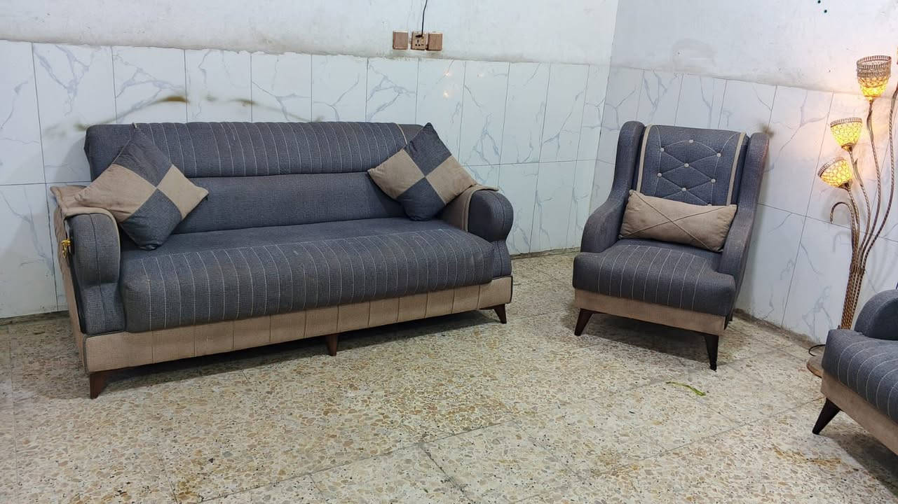 تخم تركي 7 مقاعد نظيف
سعره 270 وبي مجال لبياع 
يوجد توصيل بكروه ب واتساب
***********
