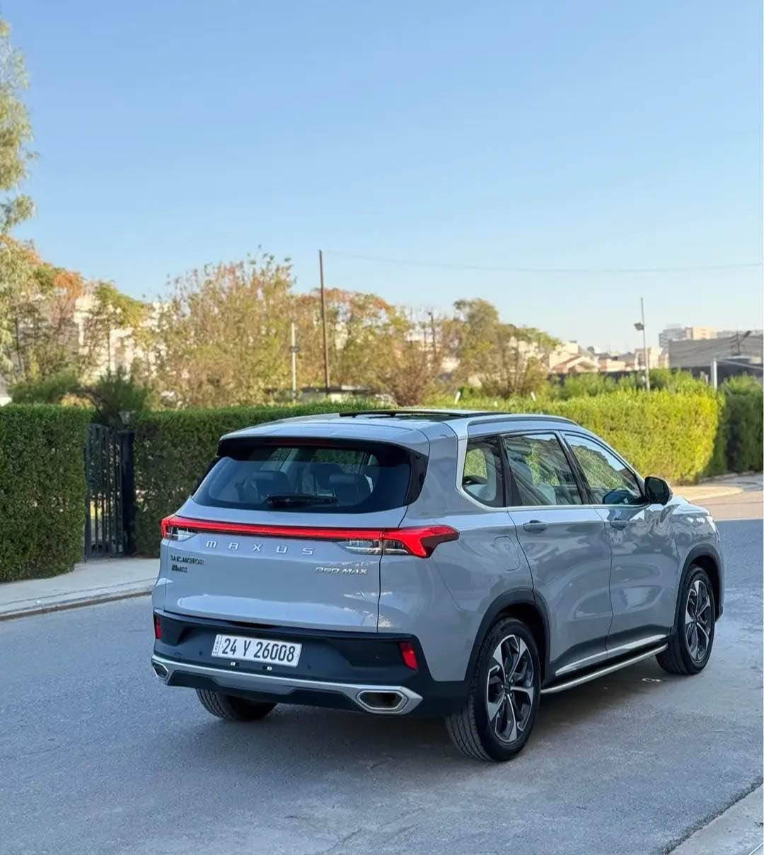 ماکسوس2024 MAXUS  D60 MAX 
لون سمنتي مودیل 2024 فول فول مواسافات VIP
مواصفات 7 راکب 3 مقعد بانوراما بصمە و رادار شاشە کبیر کوشنات کهرباء جلد داخل لونین سندوق کهرباء ئوتوهولد و بریک دکمە کیج اکتروني گیر و محرک امجی ار اکس5
ماشیە 9 الف کیلو بعد زیرو سیارە موجودە من اربیل 
واتساب ***********
رەنگ سمنتی فول مواصفات 7 نەفەری 3 مقعد سندوق شەفت
بەسمە پانۆراما رادار کوشن کهربائی جلد و شاشە گەورە و کامیرا و ئۆتۆهۆلد و بریک بەسمە مکینە و گێر امجی ار اکس5
تەنیا 9 هەزار کیلومتر رویشتووە وەک سفرکیلومتر وایە
سعری 148 ورقە و مجال
*********** واتساب أربيل, العراق
