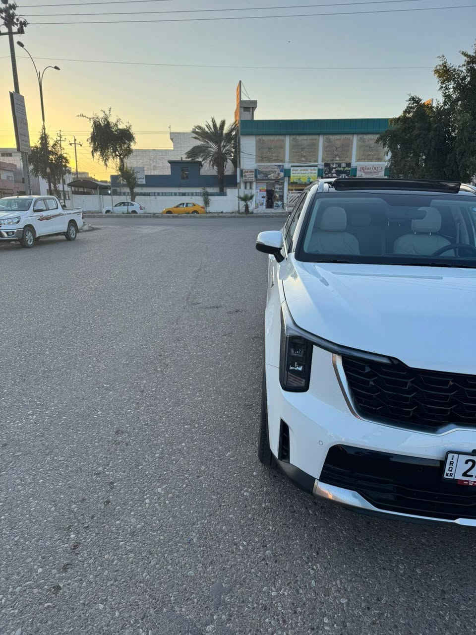 سورنتو2025 ( خـليـجـي )
خليجي مكفوله كفاله عامه
من صبغ فقط رصعه بارد
كشن مخمل  قماره  
بنراما 
اناره محيطيه متعدده الالوان((( ماشيه 18 الف 
لايت زنون عالي ناصي
لايت خلفي امامي LED
 بعده وضع الشركه سياره
محرك 6 سلندر
كير ماوس
كشنات كهربائي
هندبرك دكمه 
وضعيات قياده 
مساعده منحدرات 
جنطه كهرباء
تشغيل عن بعد 
بردات خلفيه
شاشه متصل  
شاحن وايرلس 
كيجات متغير الكتروني وعادي
نقطه عمياء
شاشه لمس متغير التحكم 
ستيرن فول تحكم
7راكب
الاناره الداخليه LED
دخول بصمه ذكي
حساس امامي
حساس خلفي
قبضات الباب الالمنيوم 
مري شفط
حاملات اكواب 
جام 4 AOT
تشغيل عن بعد..
كير ماوس 8 نمر 
ويل حجم 19
رقم سليمانية بأسمي 
مكان سيارة كركوك
***********
