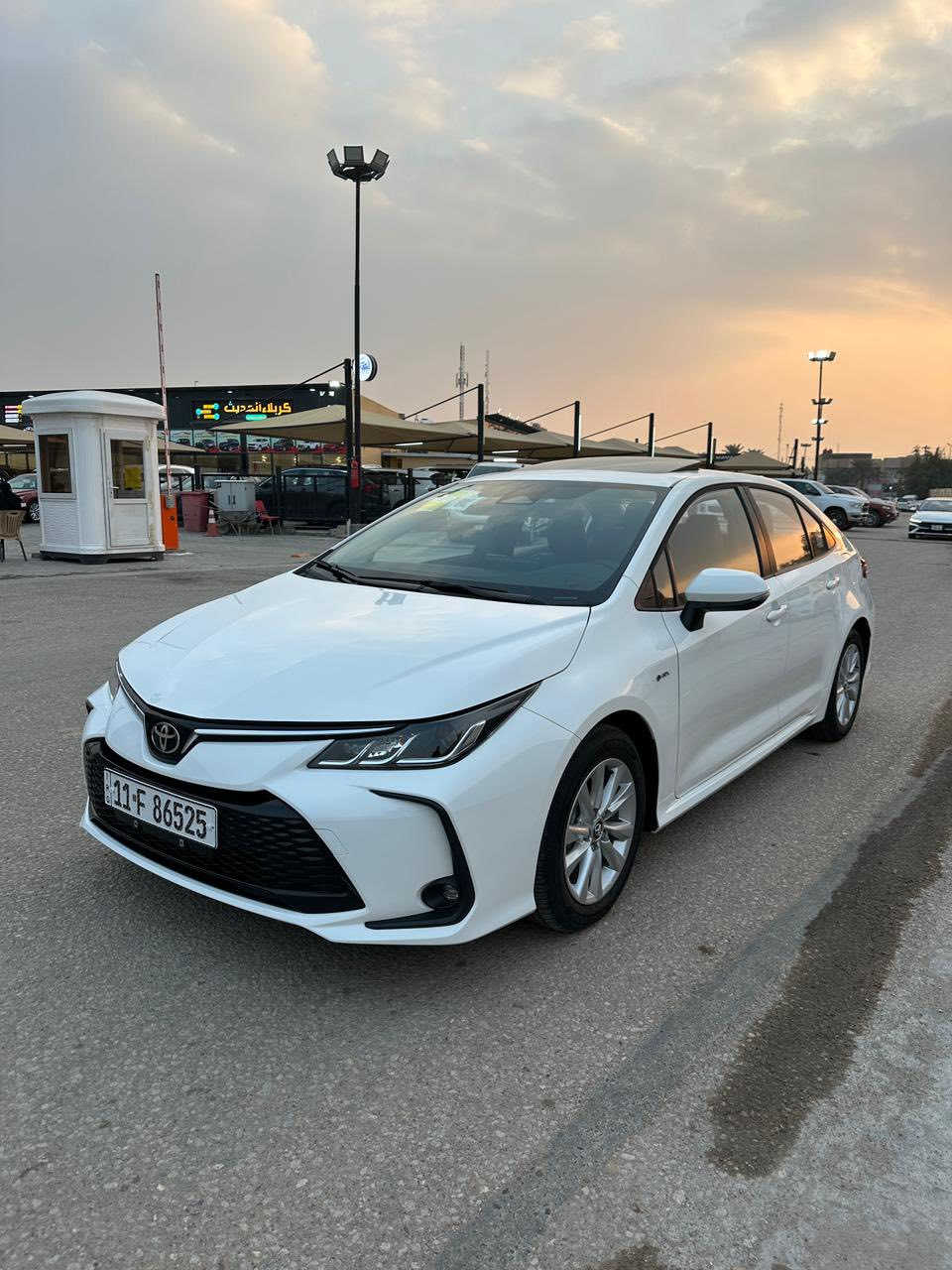 للبيع كورلا موديل 25 فول مواصفات ماشيه 4 الف مكفوله كفاله عامهرقم بغداد بسمي *********** / ***********
