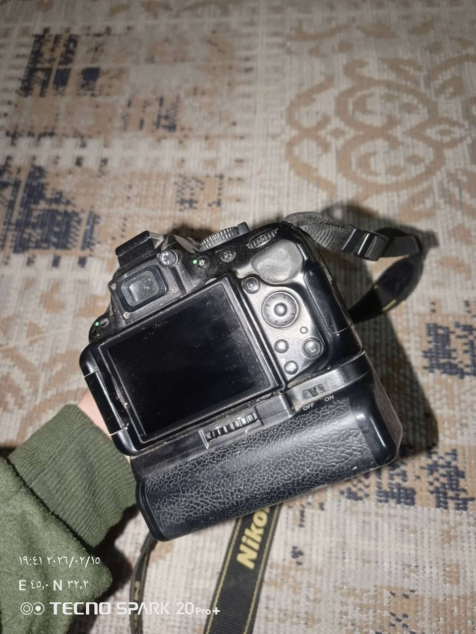 مكاني ديوانيه قضاء الدغاره ***********
السلام عليكم كامره نيگون مستعمله جبته وما اعرف اصور بيه صارلي فتره هيه وزمه 5200 نوعه جبته ب 650 اريده ب 450 موجوده غراظه وجنطته
