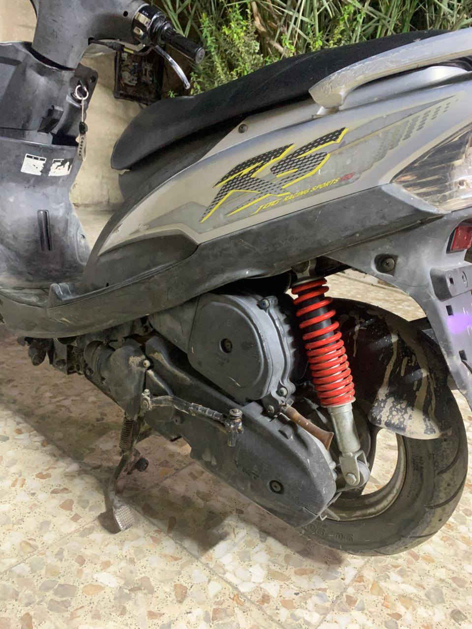 السلام عليكم ماكس عدلة للبيع دراجة مال رنبة سلف وهندر بيها صالنصة صجمية السعر ٧٥٠ وبية مجال هك جية الرقم ***********
