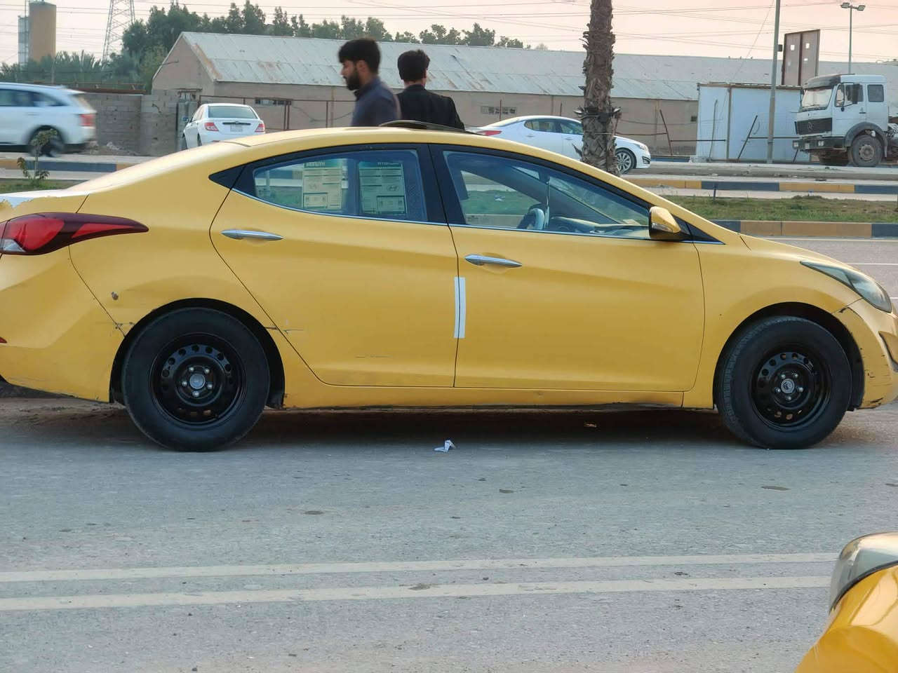 السلام عليكم
الانتراء 14 شكل 15
فول ماعده البصمه
سياره بيه جاملغ الامامي نفسيته مصلح 
وباقي سياره كفاله مكينه كير حداديه 
السعر 110 وبيه مجال 
رقم الهاتف 

***********
