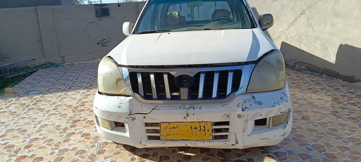 السلام عليكم شهر رمضان كريم عليكم
كنوه موديل 2006
محرك جديد كير أكسل خير من الله 
حداديه تخم تاير
السياره بيهه خياسات ودشبولهه مكسر من الشمس 
السعر 25 ورقه
الديوانية حي الفرات 
***********
