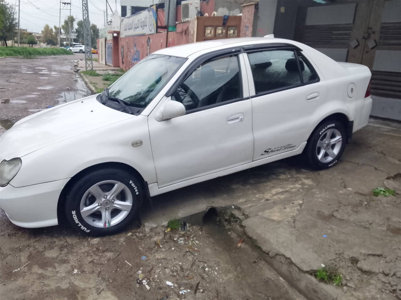 سي كي للبيع 2013 ضررها جاملغ شبر مشروع وطني تتحول من الموصل صاحبها موجود  كابون بانزين بيها  رقمها بغداد  السعر 42 وبيها مجال ***********
