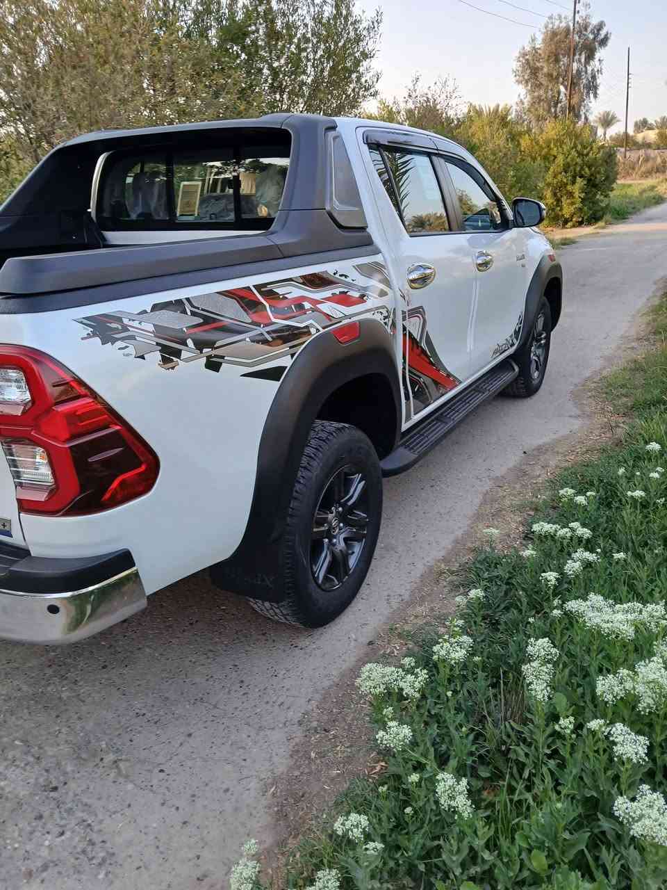 السلام عليكم للبيع سياره فورويل موديل 2024 تي ار دي رقم أربيل ماشيه 17 باسمي مكفوله كفاله عامه فول مواصفات مكان بغداد 
للإستفسار
 ***********
