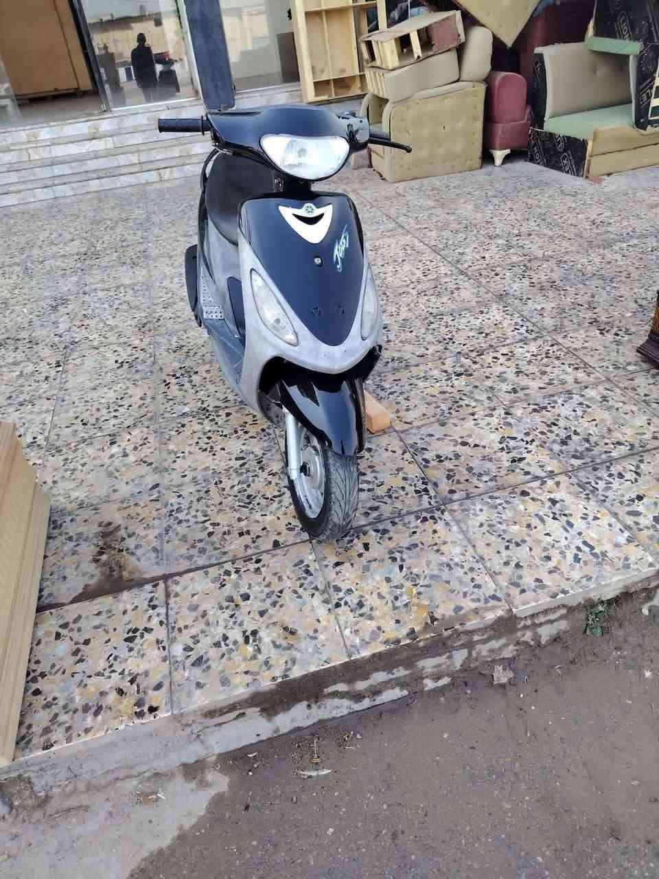 السلام عليكم اعيد النشر بسبب الوعود الكاذبه دراجه ماكس منغولي كامله كهربائيات شغاله صالنصه رياضي لطكه دراجه خير من الله مكان سماوه بسعر 450 بيها مجال (للشراي)


**إذا كنت صاحب هذا الإعلان وتريد حذفه لأي سبب، رجاءا أرسل رسالة إلى الدعم الفني**