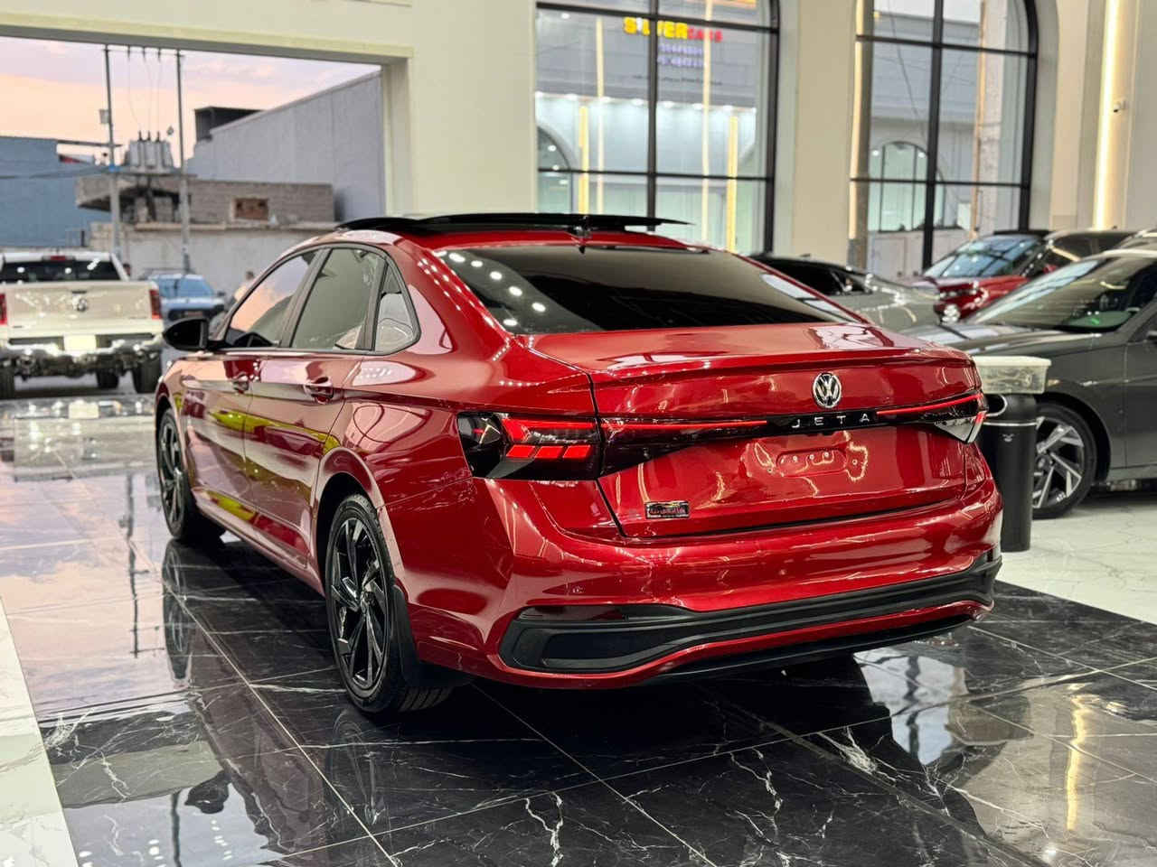 VW JETTA SE 2025 
فولكسواكن جيتا 2025
⚙️ محرك 4 سلندر 1.5L توربو

الحالة _ ( بدون صبغ بيها صندق تعديل بارد )
ارباكات كلش سليمة
▫️بانوراما 
▫️تبريد لمس 
▫️شاشه كبيره 
▫️بصمه + تشغيل عن بعد 
▫️كشن جلد كهرب وكشن هيتر 
◽نظام دخول ذكي
◽نظام تحذير مغادرة المسار 
◽نظام محافظة ع المسار 
◽نظام نقطة عمياء 
◽نظام تنبيه حركة المرور الخلفية 
◽فرملة طوارئ تلقائية 
بعد هواية مواصفات معروفة

ماشية 5 الف mi فقط ✅
رقم كاتي تترقم شمالي 
***********
***********
مكان السيارة العنوان اربیل معرض كاليفورنيا كارس أربيل, العراق
