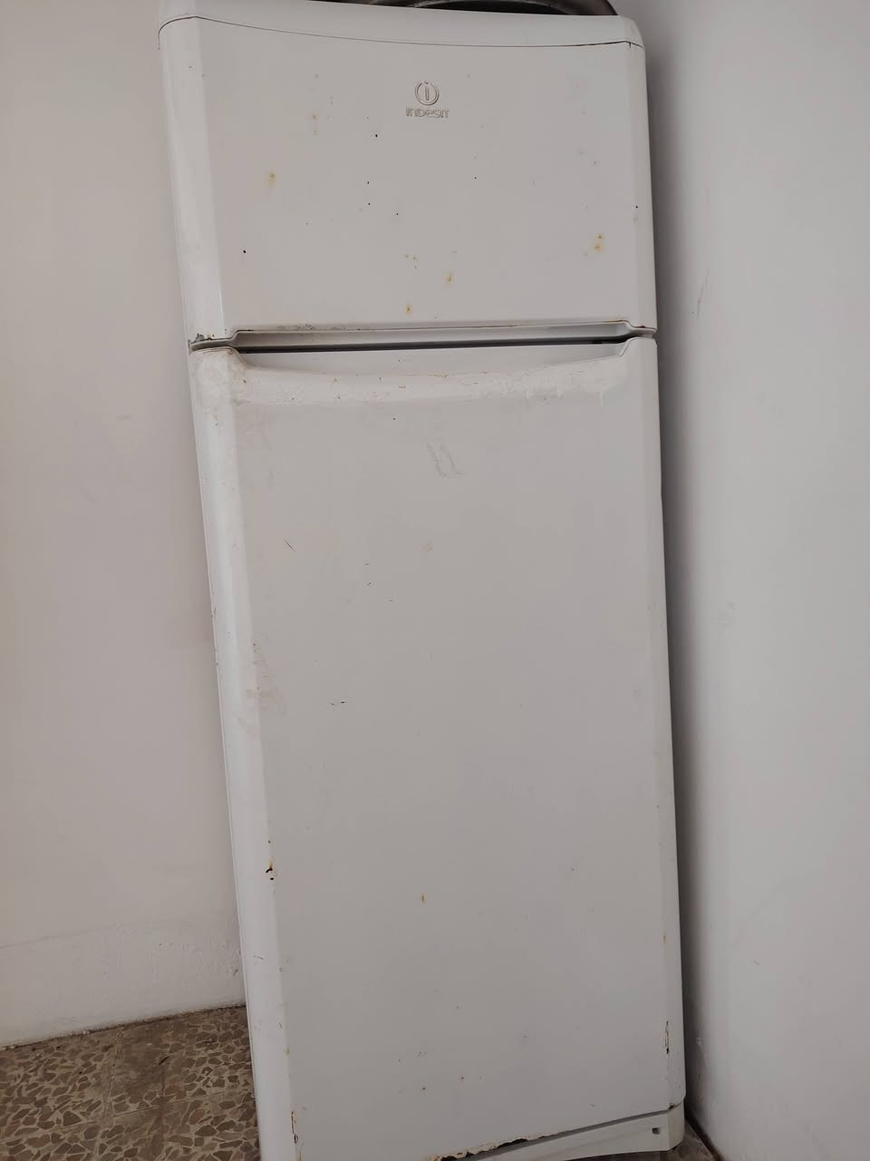 للبيع السعر 60بس شدله موطور


**إذا كنت صاحب هذا الإعلان وتريد حذفه لأي سبب، رجاءا أرسل رسالة إلى الدعم الفني**