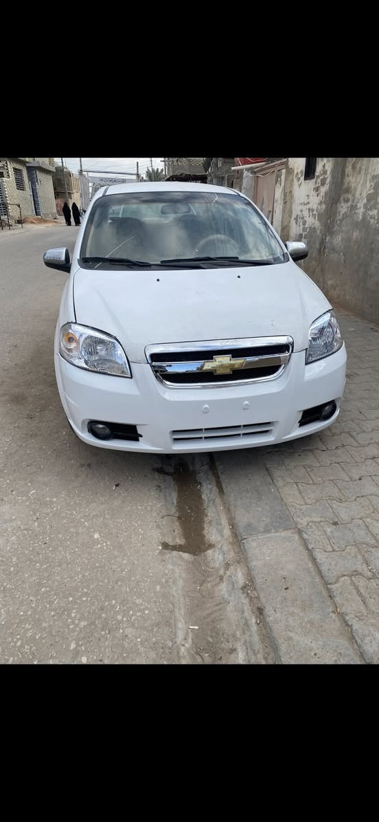 سلام عليكم
من رخصت الأدمن طبعا 
سياره أفيو مديل 2011 
مكينه مفتوحه موو مسكر سعى 1600cc ولكير أوتماتيك شغال وما بي أي نقص مكفوله من گير وحداديه ولكشر مال السياره نضيف ولكهربائيات كله شغاله 
ملاحضات السياره 
الجنطه متفتح يحتاج منضومه مال فتح ويحتاج بس صبغ للجنطه وعدنه البكلايت الخلفي واحد يحتاج جامه تبديل ولمكينه  بيه تبخير وتنقص دهن يعني من ألاحتمال كازكت ماا تكلف تجفيت كامل 
وعدنه الرقم اسود فحص مؤقت راعي السياره موجود تكدر اسوي معامله وطلع رقم جديد وسنويه بسمك 
واذا عجبتك السياره تعال شوفه وبيك خير وتدلل 
سعر.25 ورقه وبيه مجال حك الجيه
ماا متواجد على البرامج اذا عجبتك السياره اتصل بهاذا رقم***********
مكان نجف حي العسكري گبل مقايبل مجمع العائله واني بخدمتكم
