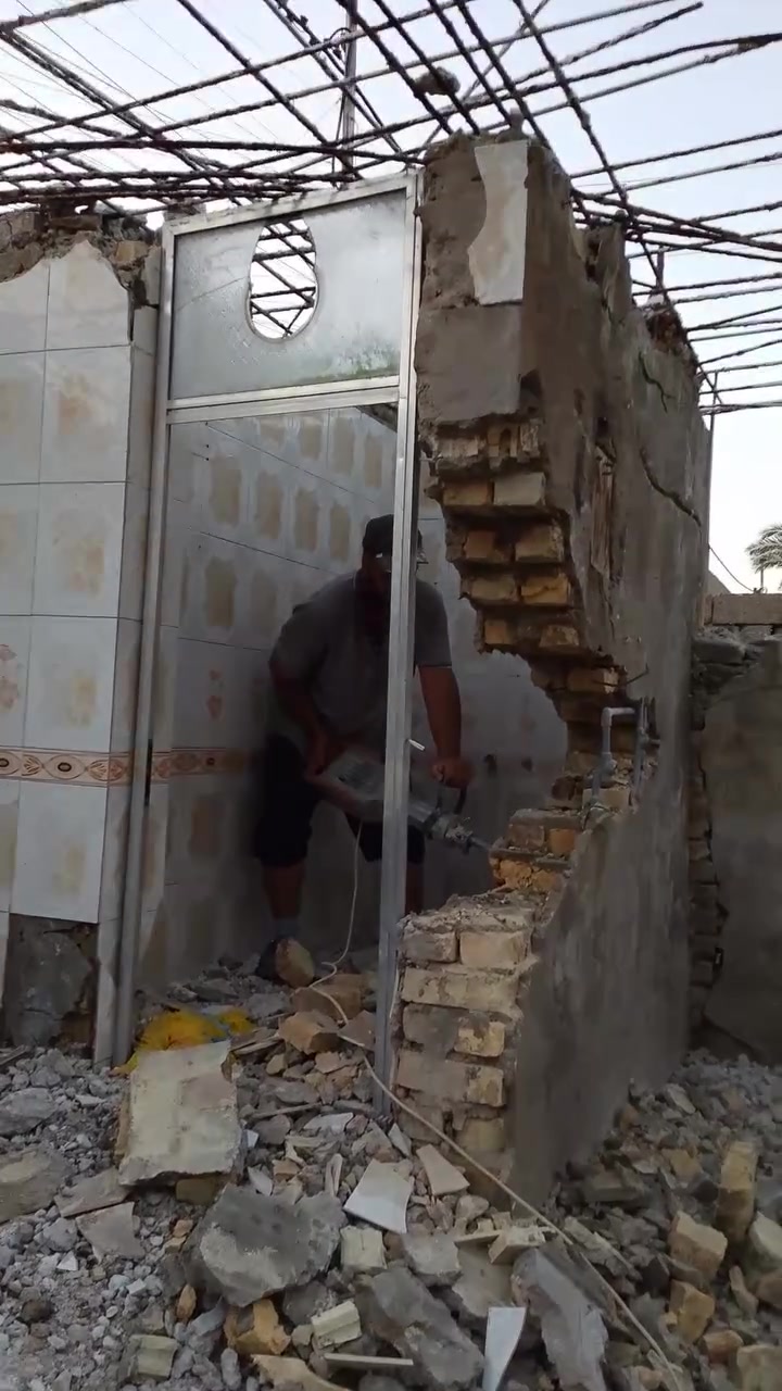 سلام عليكم 
شغل تفليش ارضيه + صبه + جدران 
وشغل تصعيد مواد كادر عمل موجود 
شغلي فقط محافظة بغداد سعر مناسب 

هذه رقمي ‏‪***********‬‏ اتصال 

خادمكم فقط الاتصال كادر ابو علي
