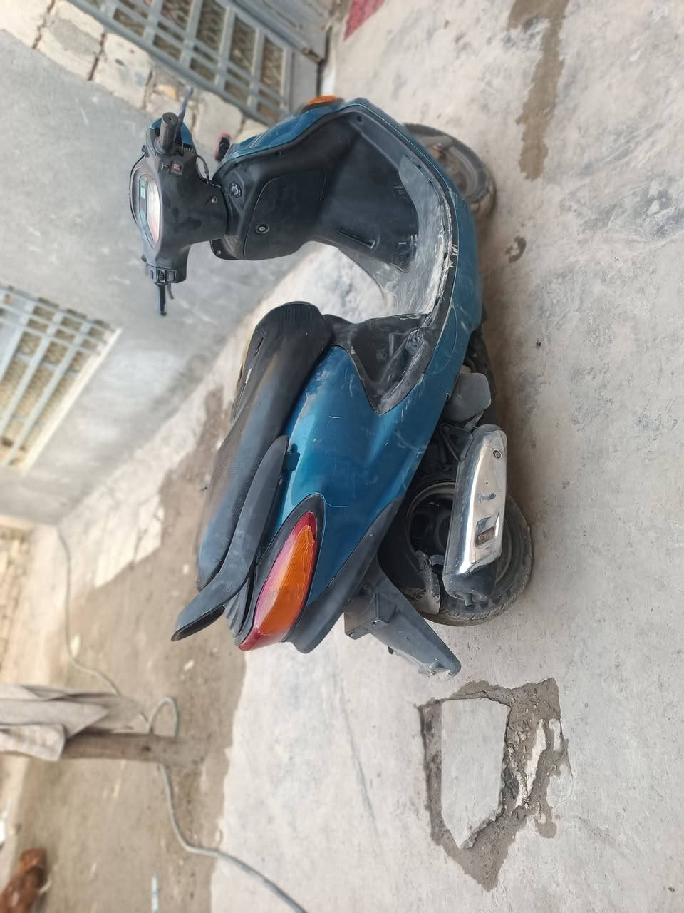 دراجه دولفين فحل ياباني سلف هندر كهربائيات كل شغاله تايرات جدد بيع مستعجل سعر 275 بابل الحمزه الغربي ***********
