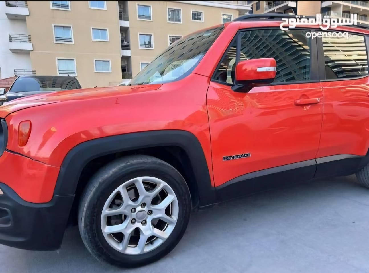 السلام عليكم 
جيب رنكيد 2015 وارد أمريكي محرك 2400 حادث جاملغ وشويه من بنيد بدون ايرياك ماشيه 116 الف كيلو السياره كلش جديده ومسويلها ادامه كامله للاستفسار 
التواصل واتس اب على الرقم ***********
