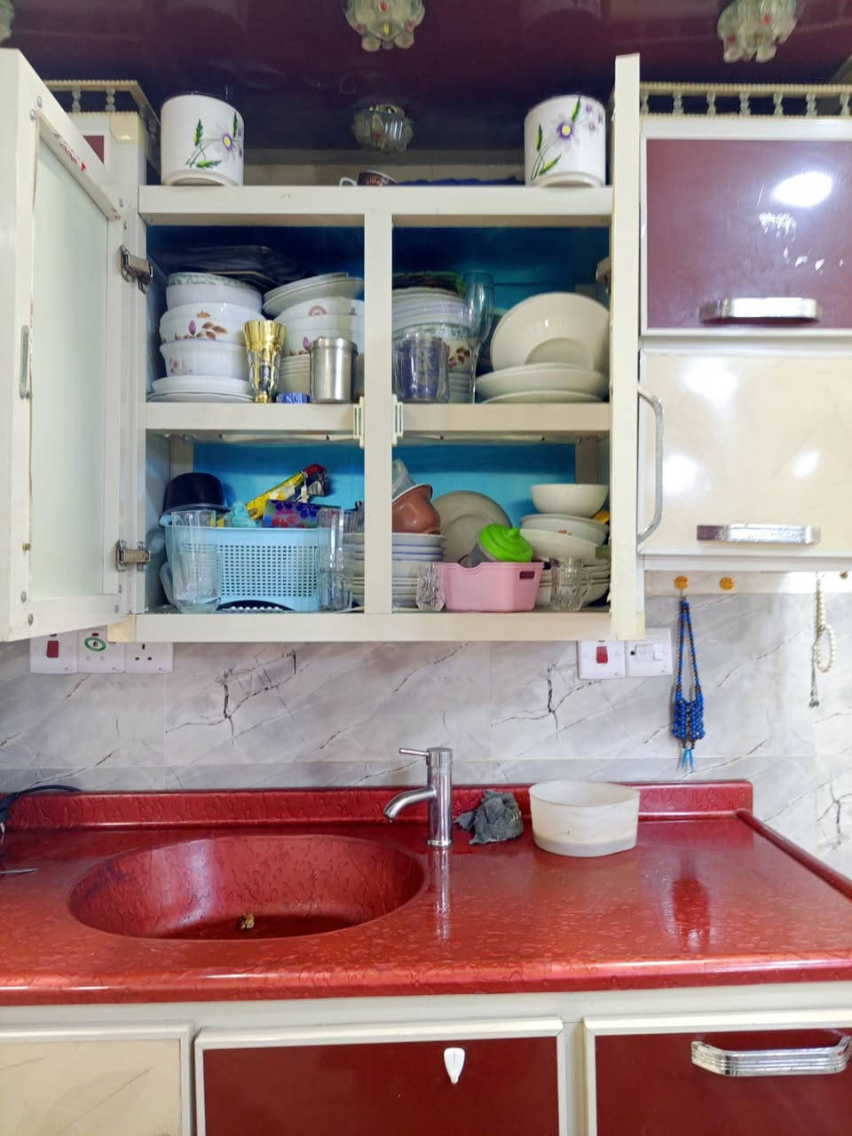 كاونتر قطعتين متر ونص 

مفصله 850 الف تفصال حديث 

وريده 375 

العنوان العبيدي الرئاسة شارع 20 

***********
