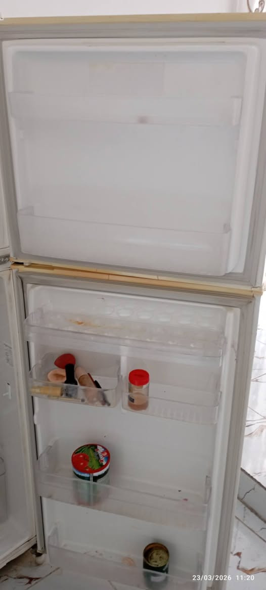 غساله 150 ثلاجه ب 100 طباخ وقنينه ب 100 ميز وكراسي 75 كنتور بابين سلايت ب 100 اتخوته ابو النفر الوحد ب 50 صوبه كهربايه ب عدد 2 ب 75 زولي ب 75 عدد اثنين اكبار فرن غاز ب 25


**إذا كنت صاحب هذا الإعلان وتريد حذفه لأي سبب، رجاءا أرسل رسالة إلى الدعم الفني**