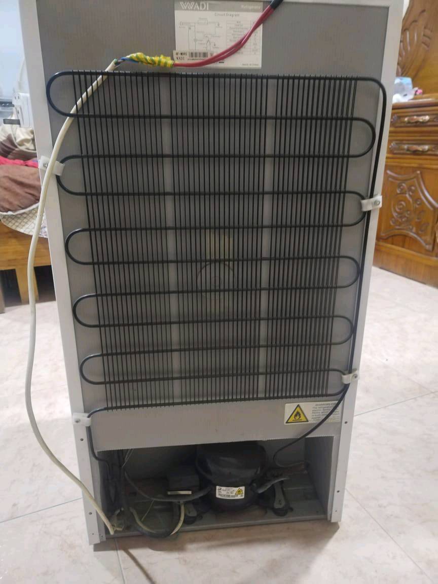 البصره طويسه شارع الجنه الأولمبي قرب حسنيت الزهراء
ثلاجه صغيره مستخدمه نضيفه وشغاله