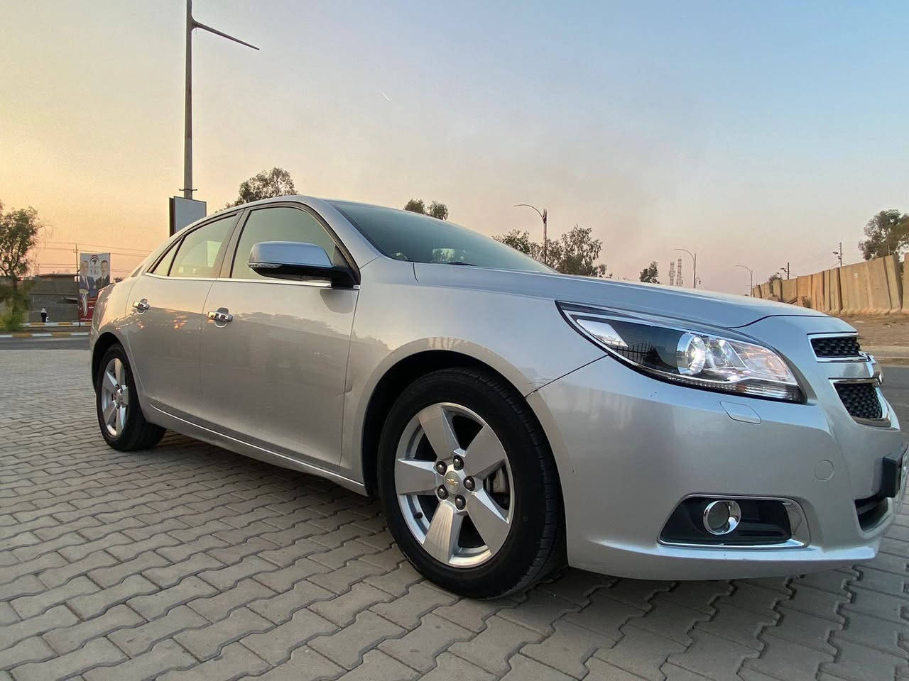 ماليبو خليجي موديل 2013 شركة منصور LTZ فول مواصفات مكفوله من الصبغ والتبديل فقط مكانين بارد  رقم سنويه جديدالسعر 110$ مكان السياره كركوك للاتصال ***********/***********
