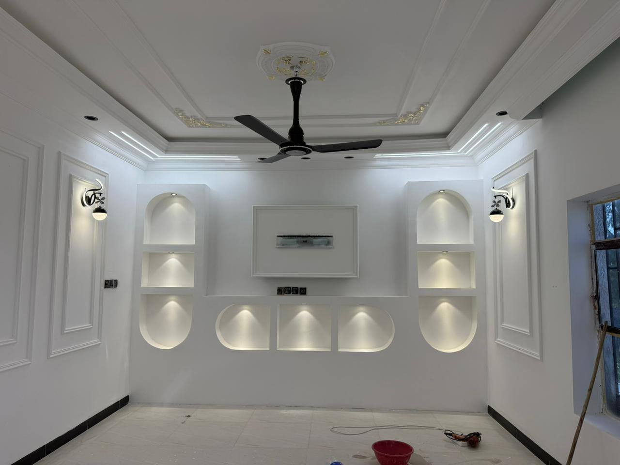 رمضان كريم على الجميع 
#العالمي_كلاسيك 
كل ما يخص الديكورات الداخلية والخارجية 
سواء كانت مودرن او كلاسيك 
أسعارنا حلو                            دقة في العمل 
عملنا مميز              جودة فخمة 
كوادرنا ممتازة 
                     اختر صح 
                                       تجد الراحة في جمالية البيت 

فقط اتصل بنا على الرقم التالي 
***********
