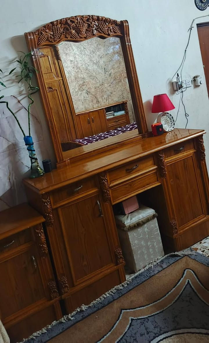 السلام عليكم  للبيع غرفه نون كراده قرب فندق بابل  ب900


**إذا كنت صاحب هذا الإعلان وتريد حذفه لأي سبب، رجاءا أرسل رسالة إلى الدعم الفني**