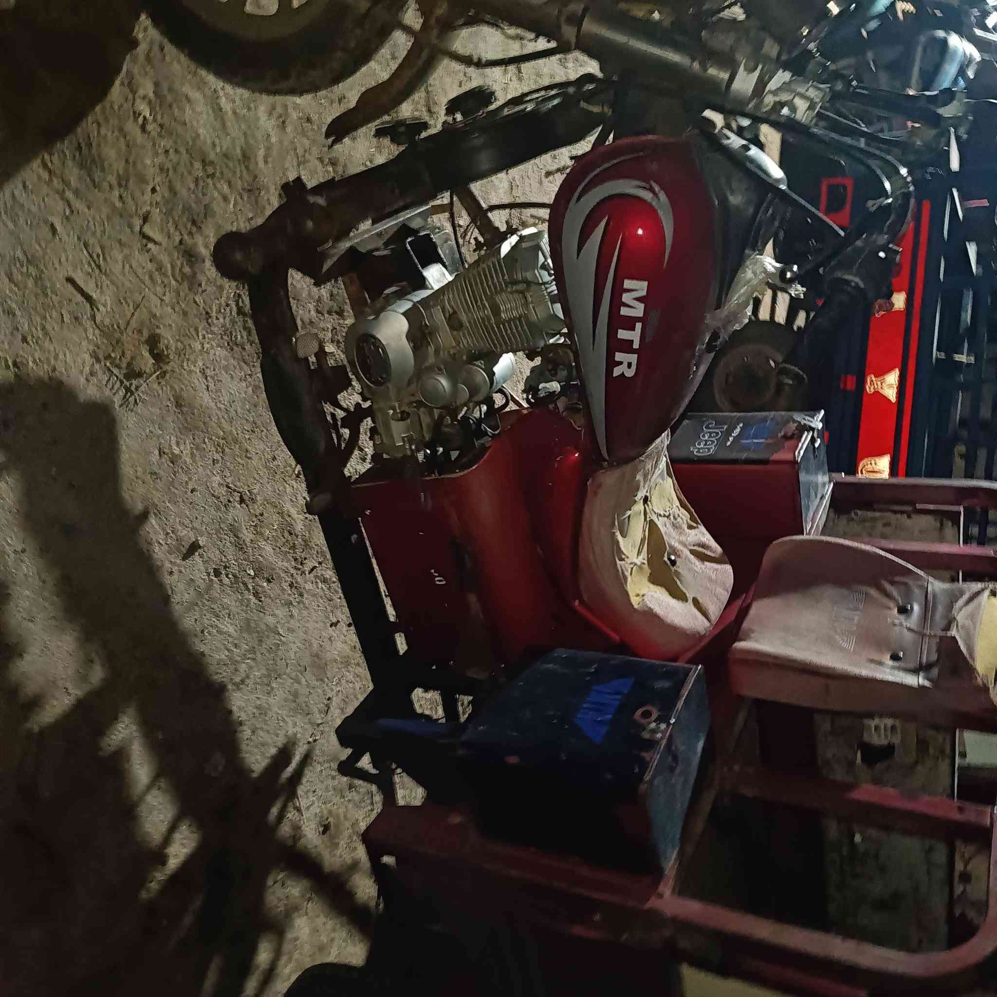 السلام عليكم ستوته MTR موديل 17كفاله عامه تواير جوبلس محرك 25جديد أوراق اصليه نضيفه  الرقم ***********
