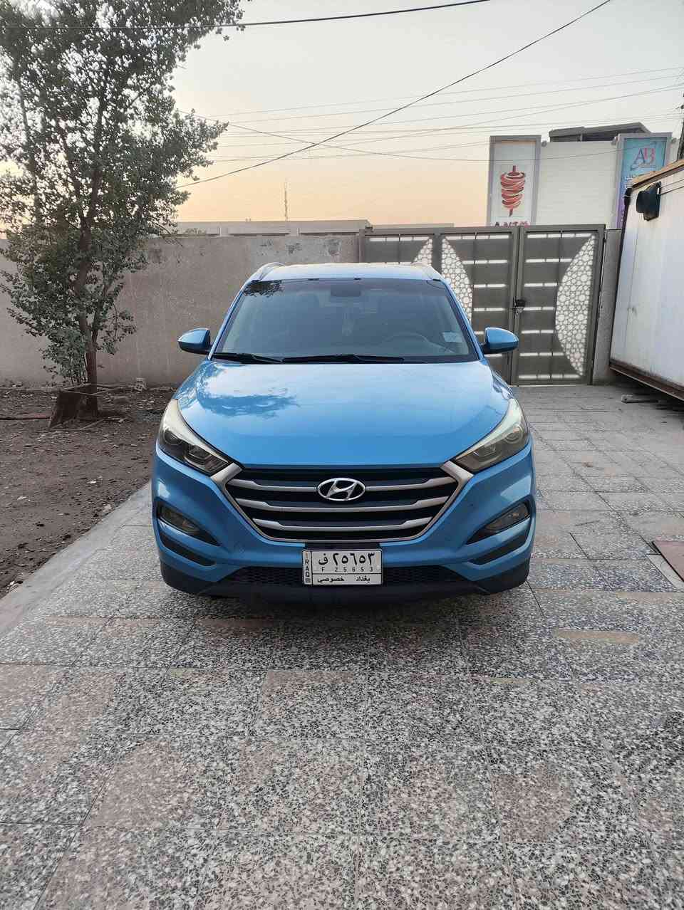 توسان موديل 18 ورد امريكي السعر 158 العنون بغداد تبديل بنيد وجملغ بدون دوخل 
رقم الهاتف ***********
