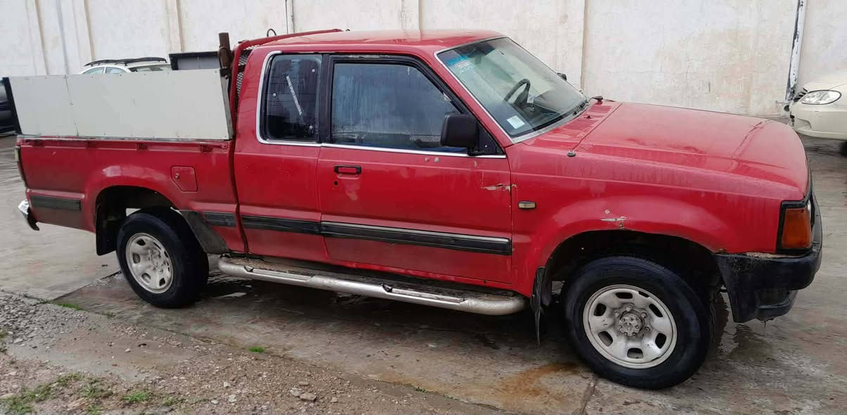 سڵاوی خوا لەهەموو لایەک..ئەم پیکاب مازدایە بۆ فرۆشتن گێڕ و مەکینە و ئەکسل بەشەرت 4 تایەی تازەی لەژێرە ئاڕمی پلاستیکی هەولێر سعریشی 22گڵاو معامەلەیە شوێنم سلێمانیە ڕەقەم تەلەفون ***********
