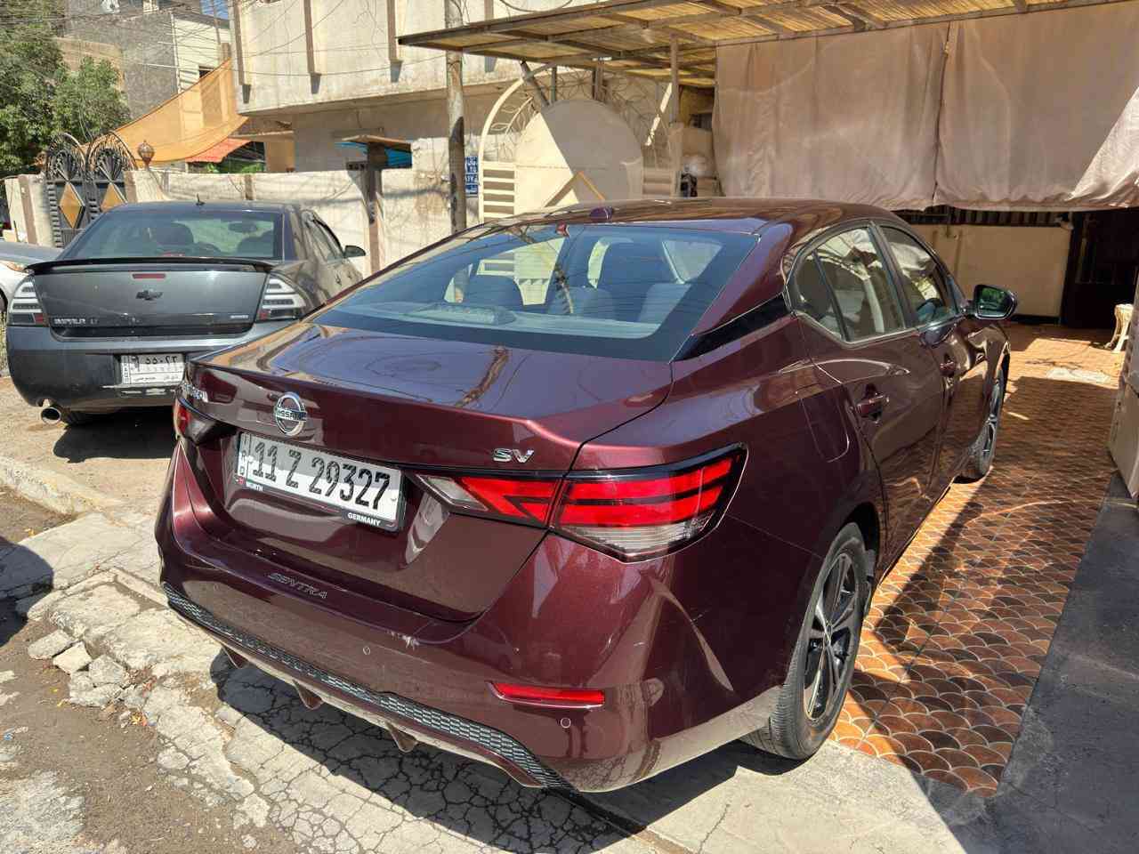 سلام عليكم 
نيسان سنترا  2023
 فئة  SV
السعر 135 ورقة وبيها مجال بسيط
ماشية 54 الف كيلو
وارد امريكي رقم بغداد الجديد
تحويل للمشتري  بأسمي السيارة
ضررها موضح بالصور
الباقي كفالة عامة 
( شواصي؛ كير؛ مكينة؛ كهربائيات؛ حجر) كله مكفول شرط الفحص
محرك 2000 المرغوب
بصمة تشغيل + البوب بصمة 
تشغيل عن بعد
توقف ذاتي
رادار امامي خلفي جانبي
مانع تصادم خلفي امامي
نظام تنبيه الخروج عن المسار
قيادة آليه تحديد مسار
تبريد مناخي منفصل 
3انضمة قيادة نورمال. سبورت. ايكو
فول تحكم استيرن يمين يسار 
هزاز الخروج عن المسار
دشبول مطرز جلد  
كاميرا خلفي
السياره حجر البيئه بلادي
والرادار بلادي شرط الفحص
مكاني بغداد البياع
***********
