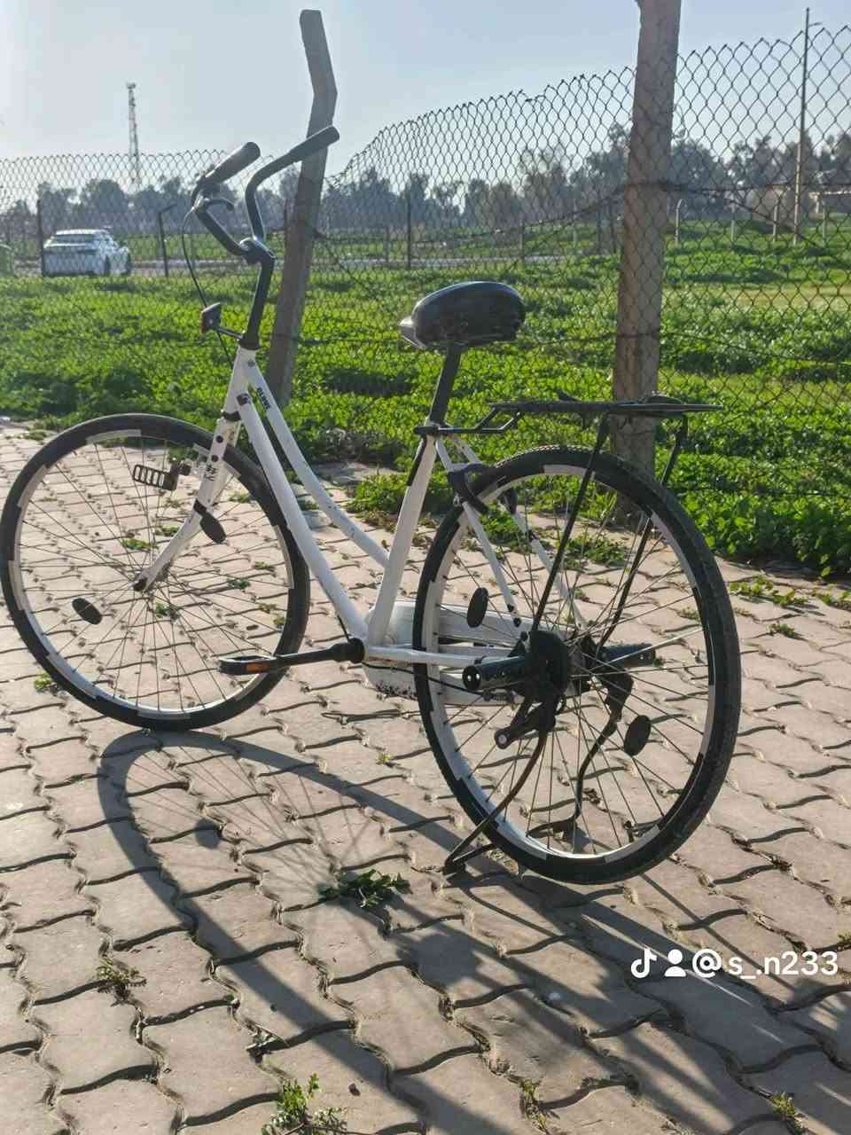 سلام عليكم باسكيل للبيع او مراوس حسب القناعه باسكيل حيل نضيف موديل 2021شركه (كلوفي) مرغوبه چاملقات ما ويا السعر 50وبي مجال اي استفسار اتصل عل رقم ***********
