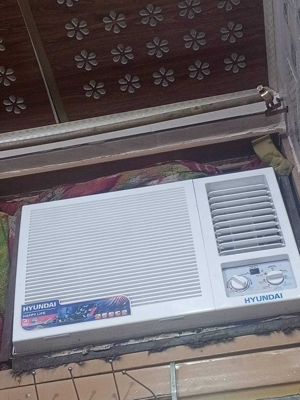 السلام عليكم مكيف للبيع 2 طن بروته خير من الله كلش بارد 
شهرين مشتغل بروته كلش قويه على الفحص شرايين اتصل على هذا الرقم ***********
