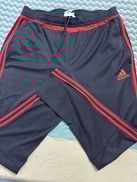 أديداس • أصلي • مقاس XL