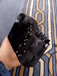 سوني a7s مارك1 للبيع بسعر مناسب جدا 07736680646