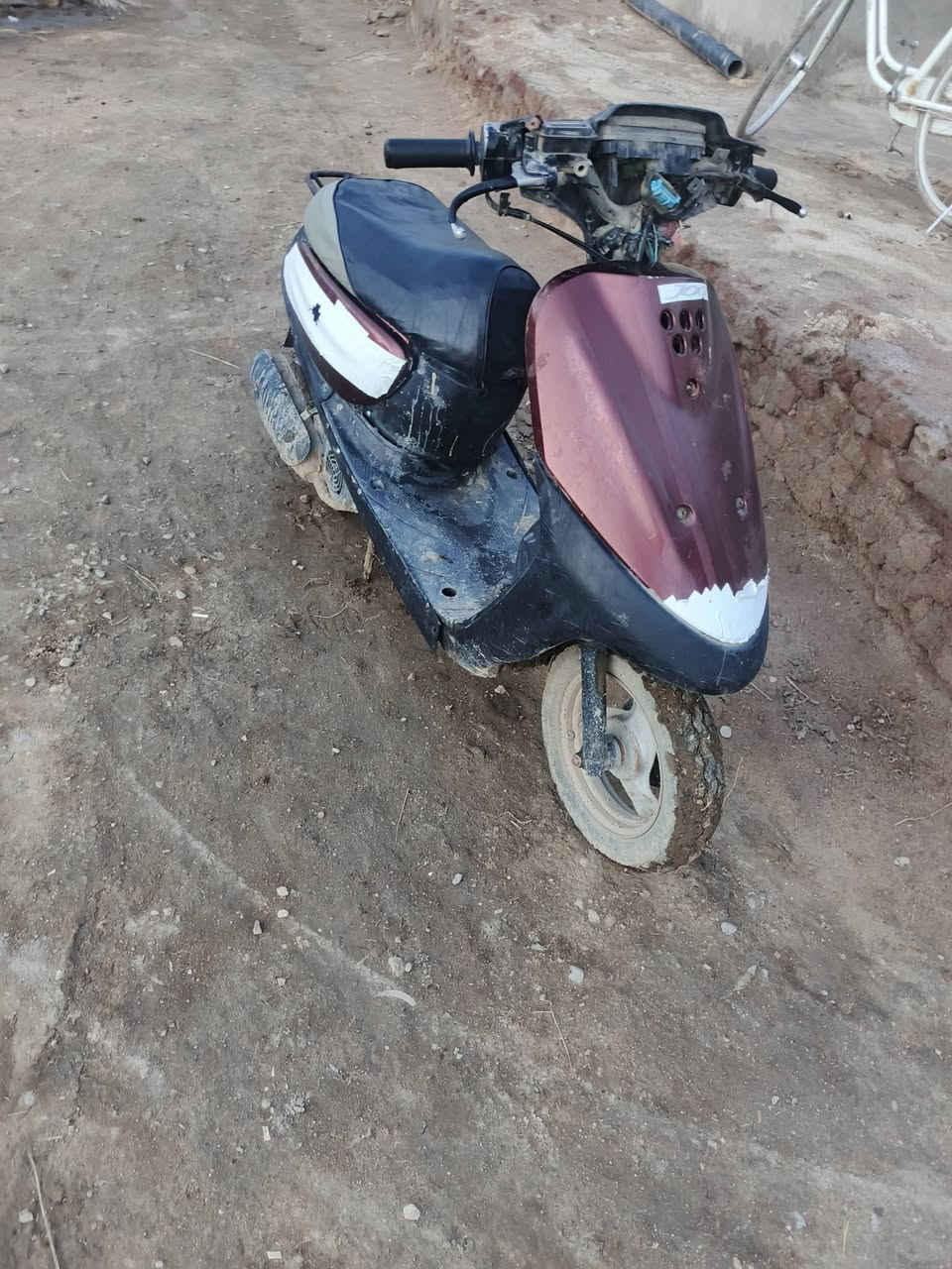 درجة للبيع مغولي محرك ما مفتوح سعر 200 وبيهه مجال كلش بصيط دراجه نكره سلف


**إذا كنت صاحب هذا الإعلان وتريد حذفه لأي سبب، رجاءا أرسل رسالة إلى الدعم الفني**