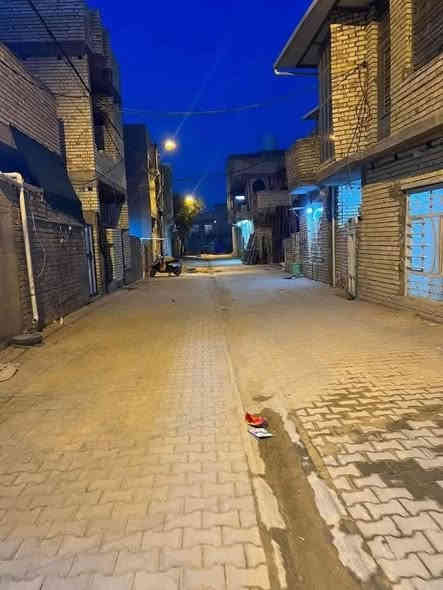 السلام عليكم 

قطعه ارض للبيع المساحه ٥٠ متر 
الواجهه ٦،٢٥٠ والنزال ٨ مربعه 
زراعي شاكر العاني الحريه 
سند 25 مع إقرار محكمه مع صاحب الأرض 
خدمات كامله ماء ومجاري وكهرباء وتبليط 
السعر ٣١ وبيه مجال بسيط 
للاستفسار اكثر الاتصال عل الرقم التالي 
***********
