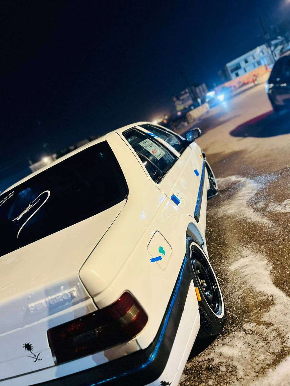 سلام عليكم بيجو 405للبيع مكفوله ضربه تبديل كير مكينه تبريد تخم تاير جديد حداديه سياره احله من صوره تجي وتشوف 
ماكن سياره بصره ابي الخصيب ***********سعر 40وبيهه مجال
