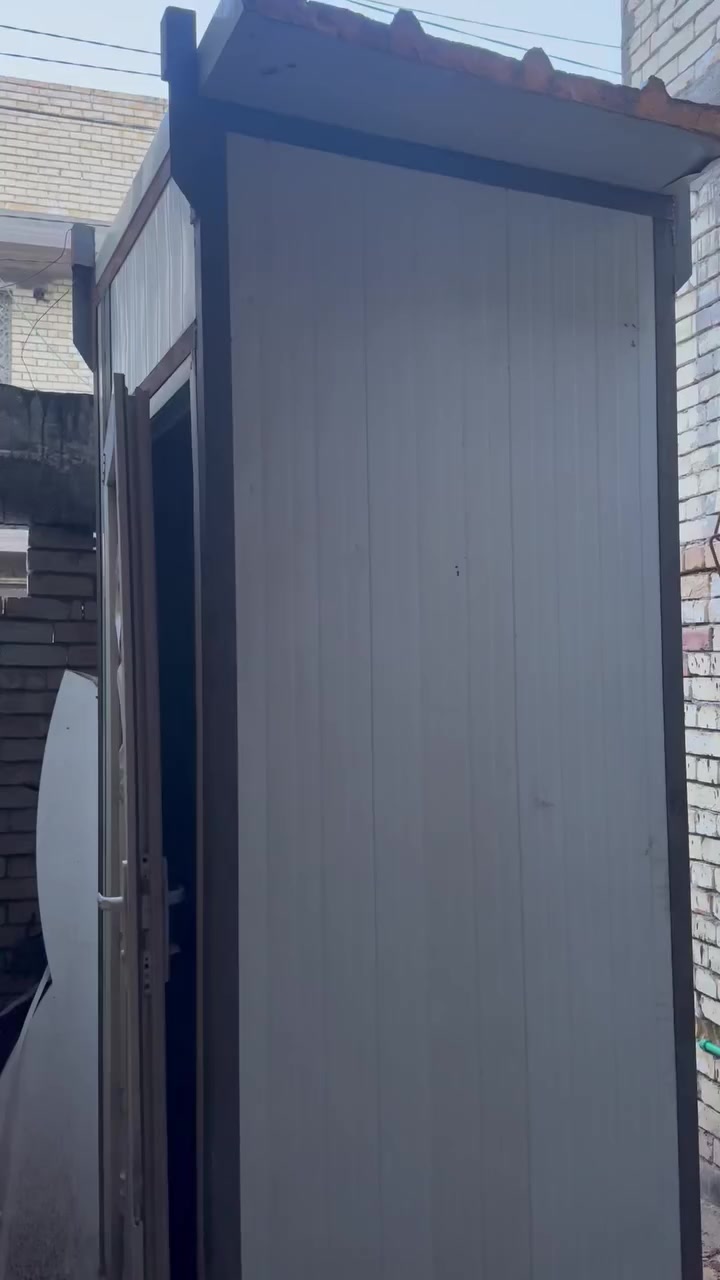 حمام وتواليت متنقل سندويج للبيع سعره 150 الف اليريده يتصل ***********
