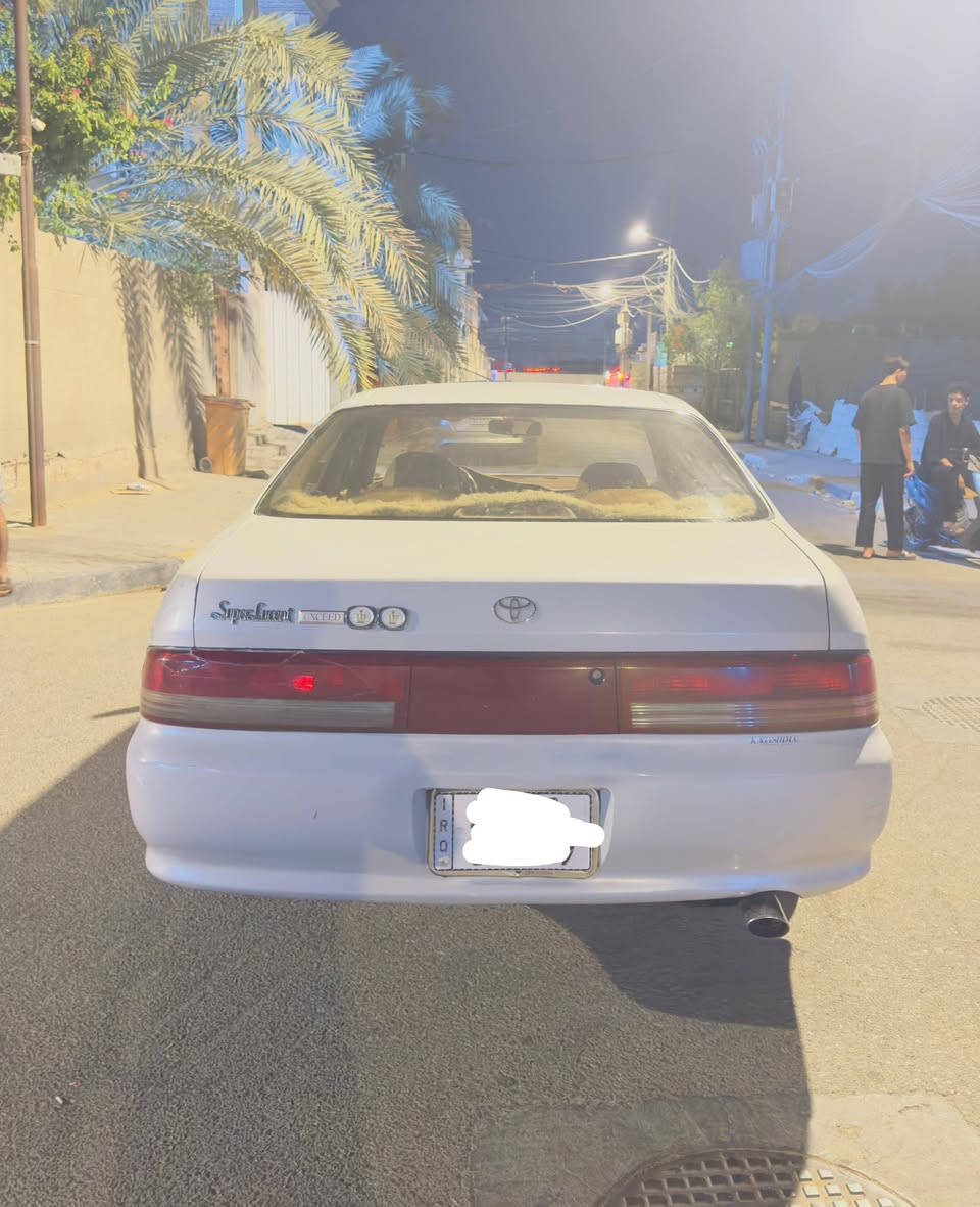 سلام عليكم كرستا 1993 دوشمه دواخل تخبل تلحيظات بسيطه بأسمي شرط التحويل رقم انكليزي جديد مكفوله من الكص والنقل تبريد ثلج شغال وي السويج مكينه ونجي جاهزه حداديه جاهزه 
السعر  (٦٦) وبيها مجال قليل 
 تخم تاير جديد مكان البصره ــ القبله
الاستفسارات الاتصال على الرقم 
***********
