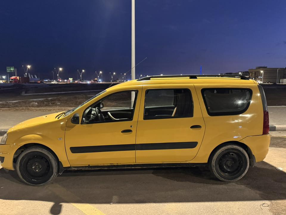 السلام عليكم رينو لوكان للبيع
رينو لوكان 2010 البدي ما مكفول كير محرك مكفول حدادية نص عمر سنوية تنتهي بشهر 4 بعدها ما منتهيه راعيها بـ كربلاء موجود يداور شوكت ما تريد وهاي صورها كدامك عنواني البصرة 
اتصال فقط غير متواجد على النت عارضها بـ 50 وبيها مجال هيئة عليه لحد ما تشتري 
رقم الهاتف : ‭0780 138 7120‬
