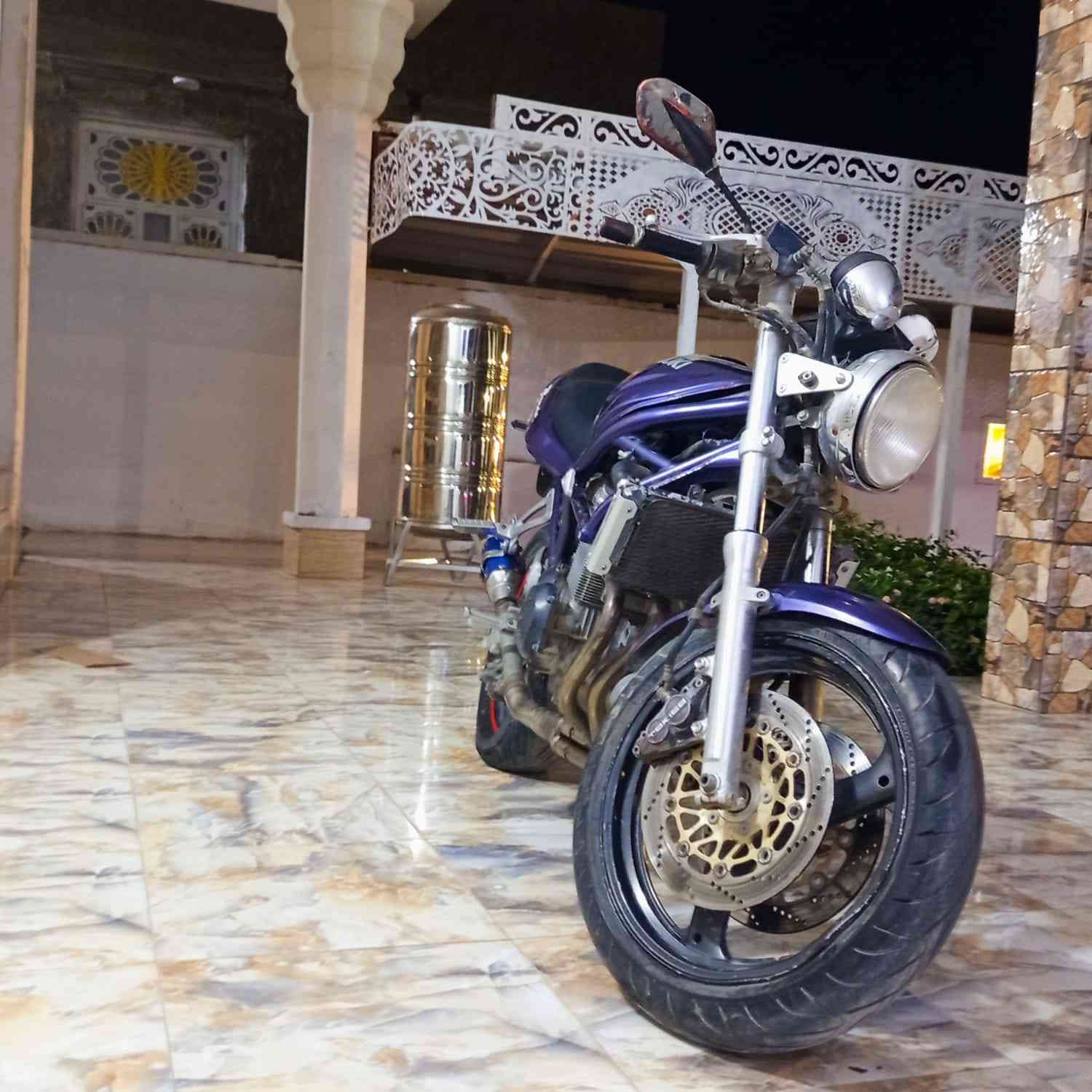 بانده 400 كرستال مكينه مفتوحه بس كفاله دراجه طافيه شغلت كهربائيات ناريه ماواصله للبلكات دراجه دير بس متاخذ لباقي كفاله سعر 800 وبي مجال *********** شراي خابر ودلل مارجعك
