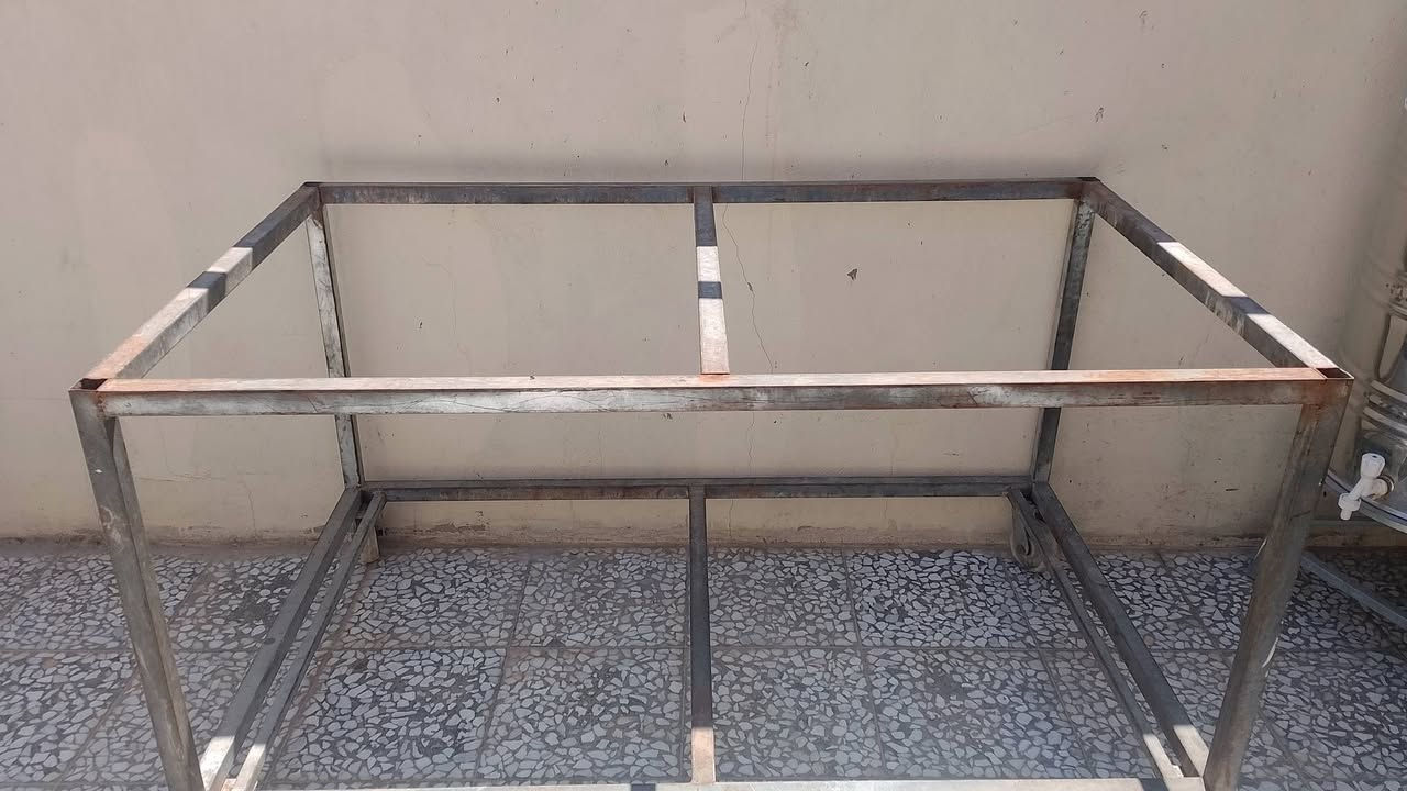 سلام عليكم ميز حديد للبيع الطول 175 والعرض 107 يفيد اهل الفران و المخابز 
مكاني النجف حي ميسان قرب سكله الكرعاوي 
السعر 75 وبي مجال لشراي


**إذا كنت صاحب هذا الإعلان وتريد حذفه لأي سبب، رجاءا أرسل رسالة إلى الدعم الفني**