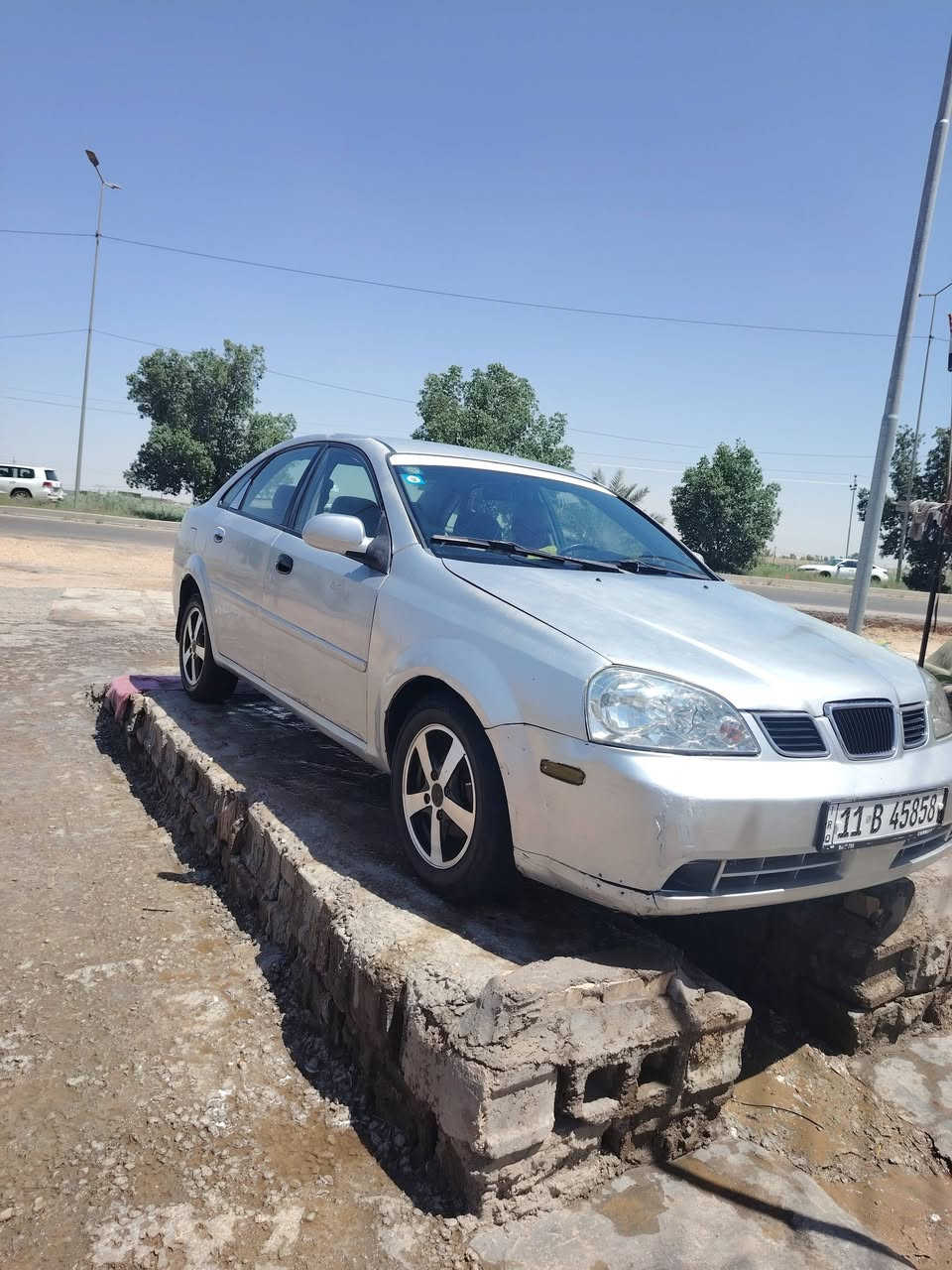فورنزا 2004 اوتوماتيك رقم بغداد سياره نظيفه السعر 50 وبيها مجال العنوان بابل مسيب   *********** الاتصال فقط
