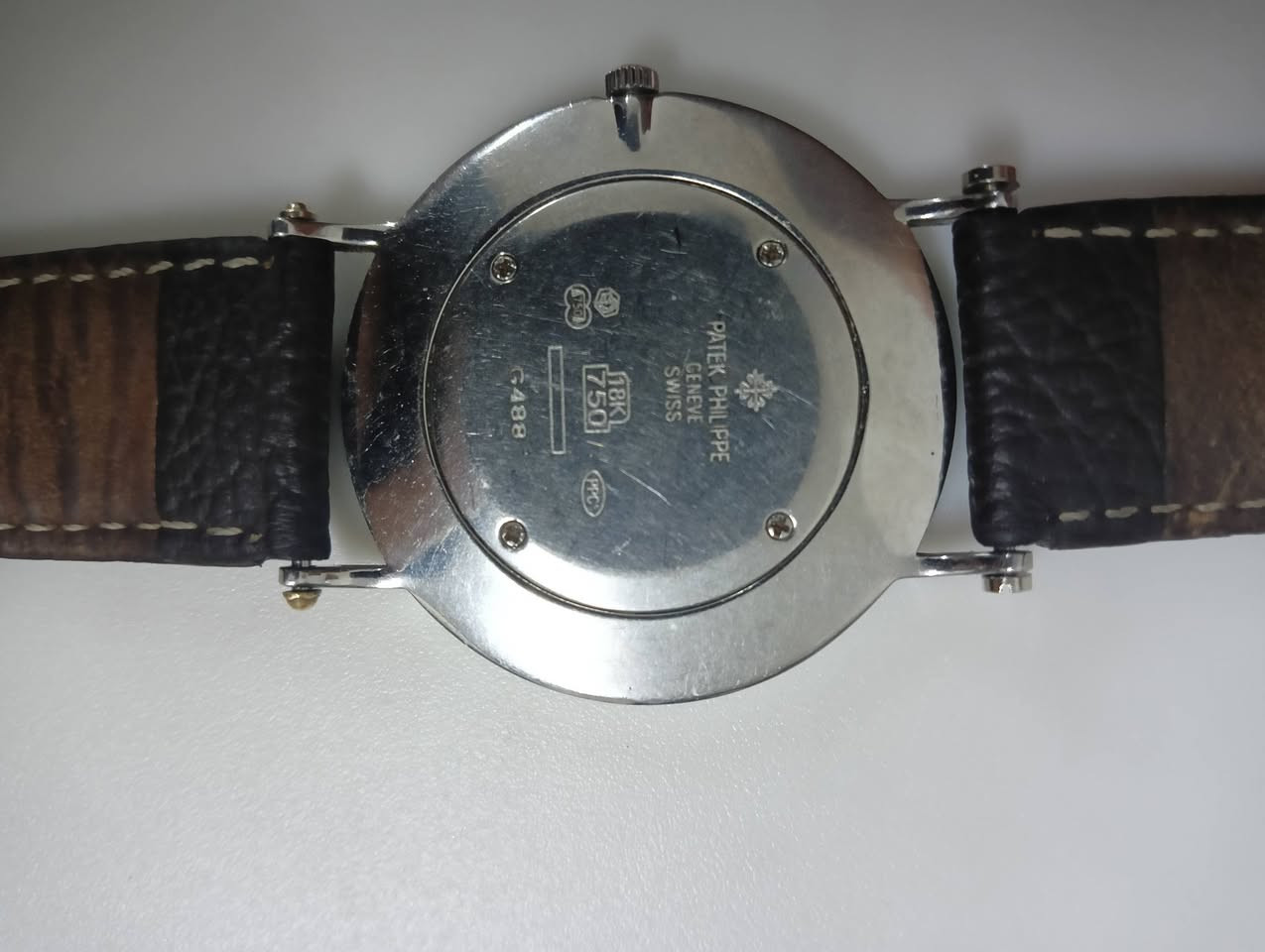 PATEK PHILIPP Watch ⌚ 
✨ساعة بتيك فيليب الرجالية ✨

Geneve - Swiss made 🇨🇭

للطلب والإستفسار راسلونا 📩


**إذا كنت صاحب هذا الإعلان وتريد حذفه لأي سبب، رجاءا أرسل رسالة إلى الدعم الفني**