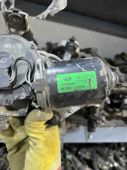 السلام عليكم اذراع ماسحات جمله العدد 100
ع 25الواحد مالت سيارات كوريه انترا اوبتيمه سيراتو اكسنت سنتافيه سورنتو مكان ناصريه ***********
