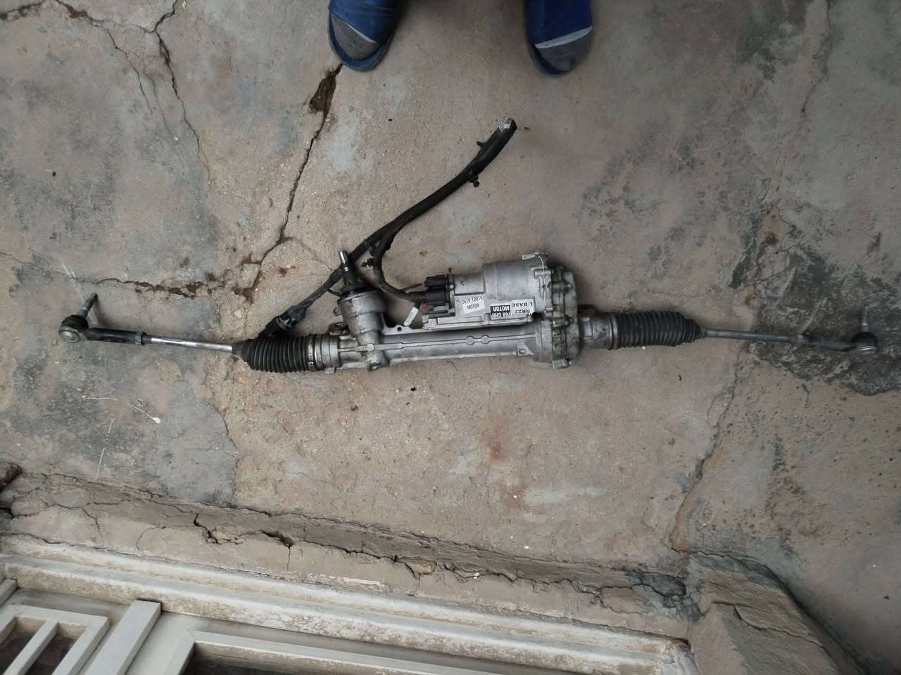 السلام عليكم ورحمة مشط ستيرن جارجر هاتف *********** السعر ٤٠٠ دولار
