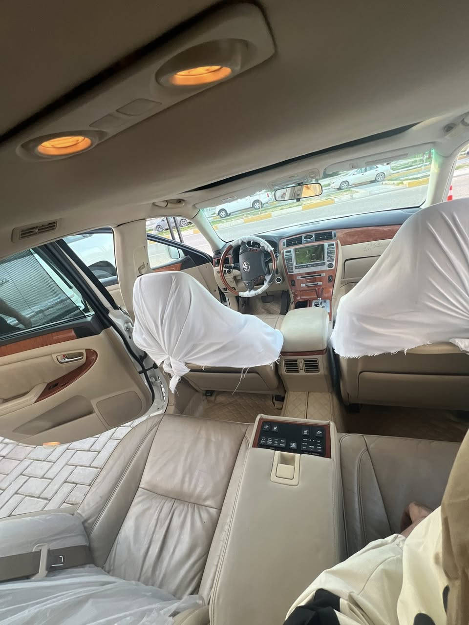 ماجێستا ساغ ساغ ساغ 2005 قەپات قەپات مواسەفات ٣پەردە سەلاجە مەرکەزی سلایت  رادار جلدووهیتەر تەنها ٢پارچەی ئەوروپایە  نمونەی جوانی  سعر78گەڵاو مەجال                ژ.م ***********
